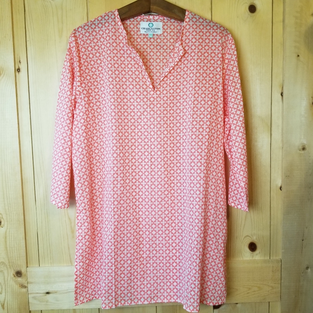 Charleston Shoe Co. by Steve Mayer Quatrefoil Print Pull-On Cover-Up Tunic Top